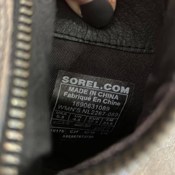 Sorel angle boots - Picture 2 of 7